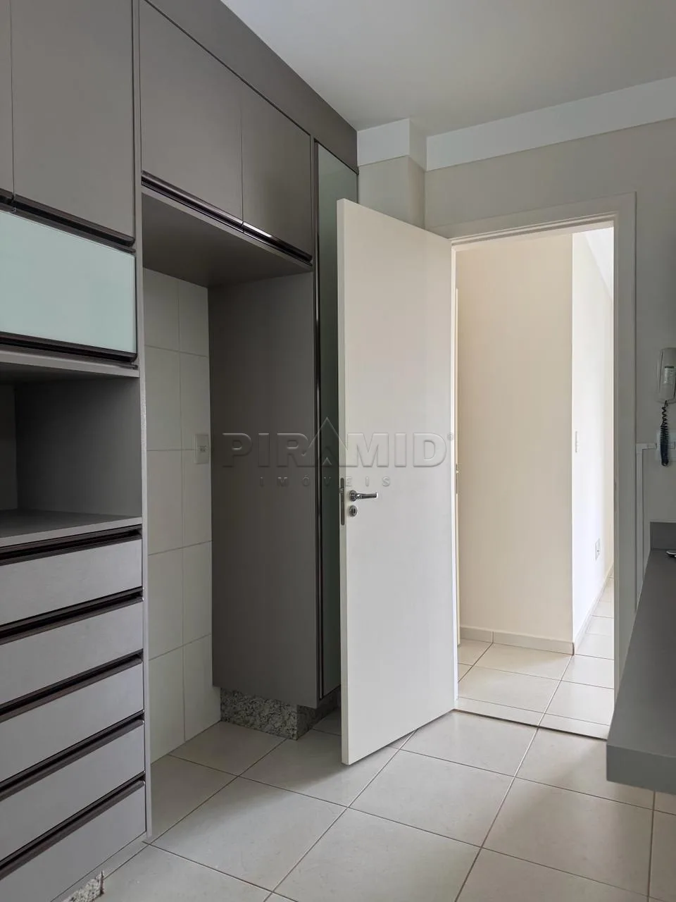 Alugar Apartamento / Padr&atilde;o em Ribeir&atilde;o Preto R$ 3.800,00 - Foto 7
