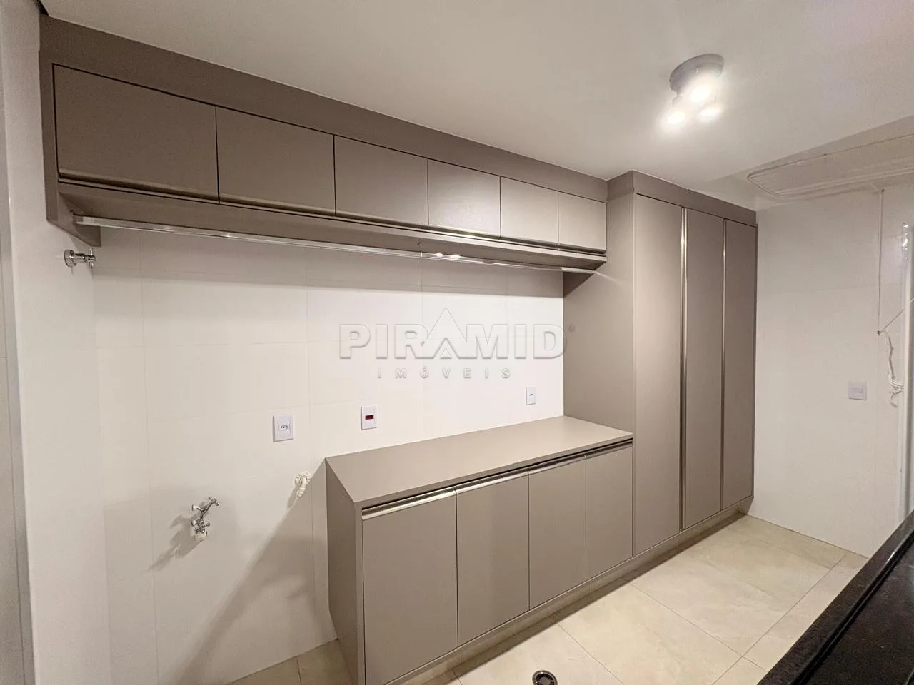 Alugar Apartamento / Padr&atilde;o em Ribeir&atilde;o Preto R$ 18.000,00 - Foto 19