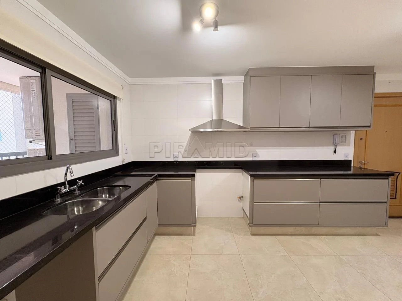 Alugar Apartamento / Padr&atilde;o em Ribeir&atilde;o Preto R$ 18.000,00 - Foto 23