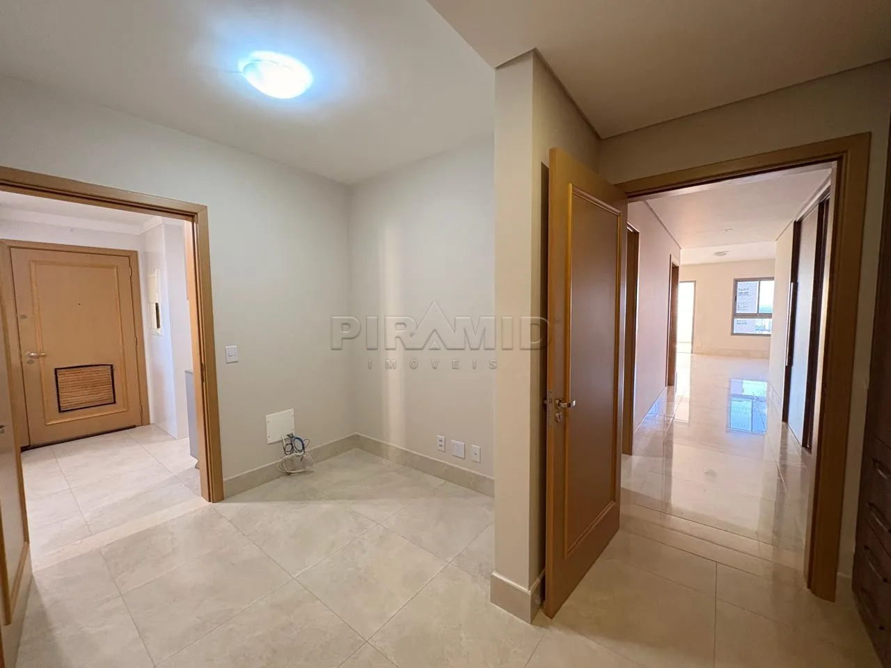 Alugar Apartamento / Padr&atilde;o em Ribeir&atilde;o Preto R$ 18.000,00 - Foto 24