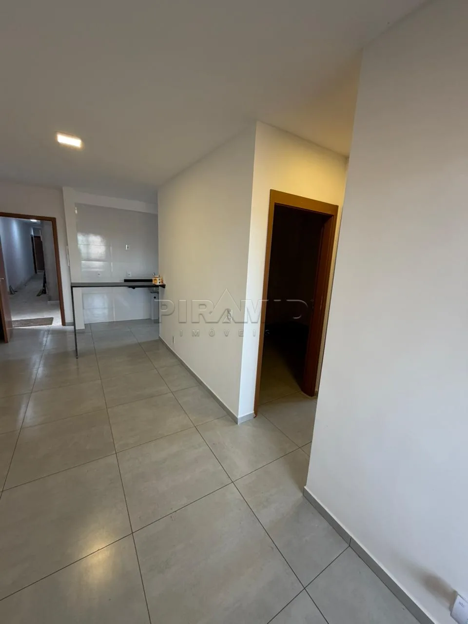 Comprar Apartamento / Padr&atilde;o em Ribeir&atilde;o Preto R$ 379.267,20 - Foto 1
