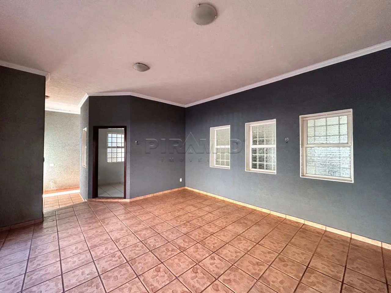 Alugar Casa / Padr&atilde;o em Ribeir&atilde;o Preto R$ 3.500,00 - Foto 2
