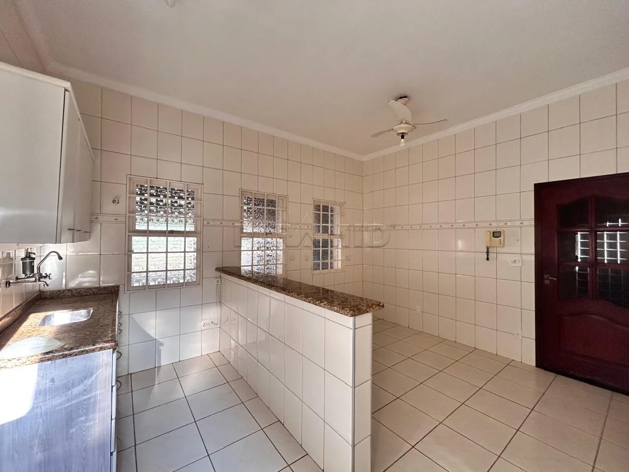 Alugar Casa / Padr&atilde;o em Ribeir&atilde;o Preto R$ 3.500,00 - Foto 14