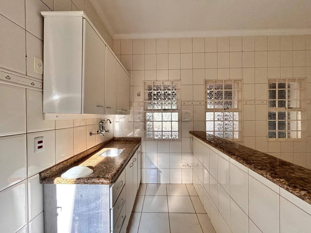 Alugar Casa / Padr&atilde;o em Ribeir&atilde;o Preto R$ 3.500,00 - Foto 18
