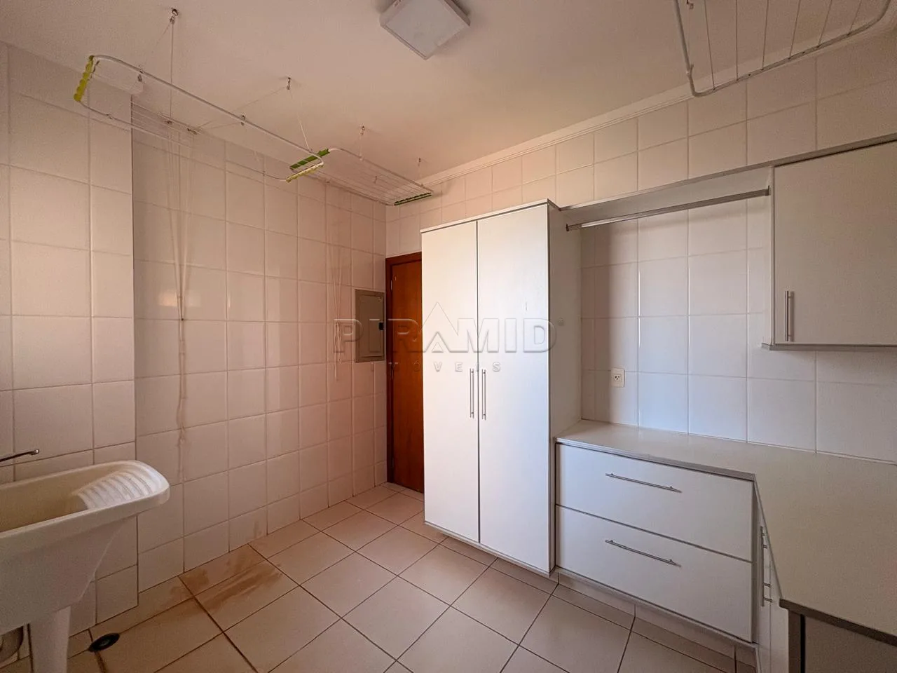 Alugar Apartamento / Padr&atilde;o em Ribeir&atilde;o Preto R$ 4.200,00 - Foto 10