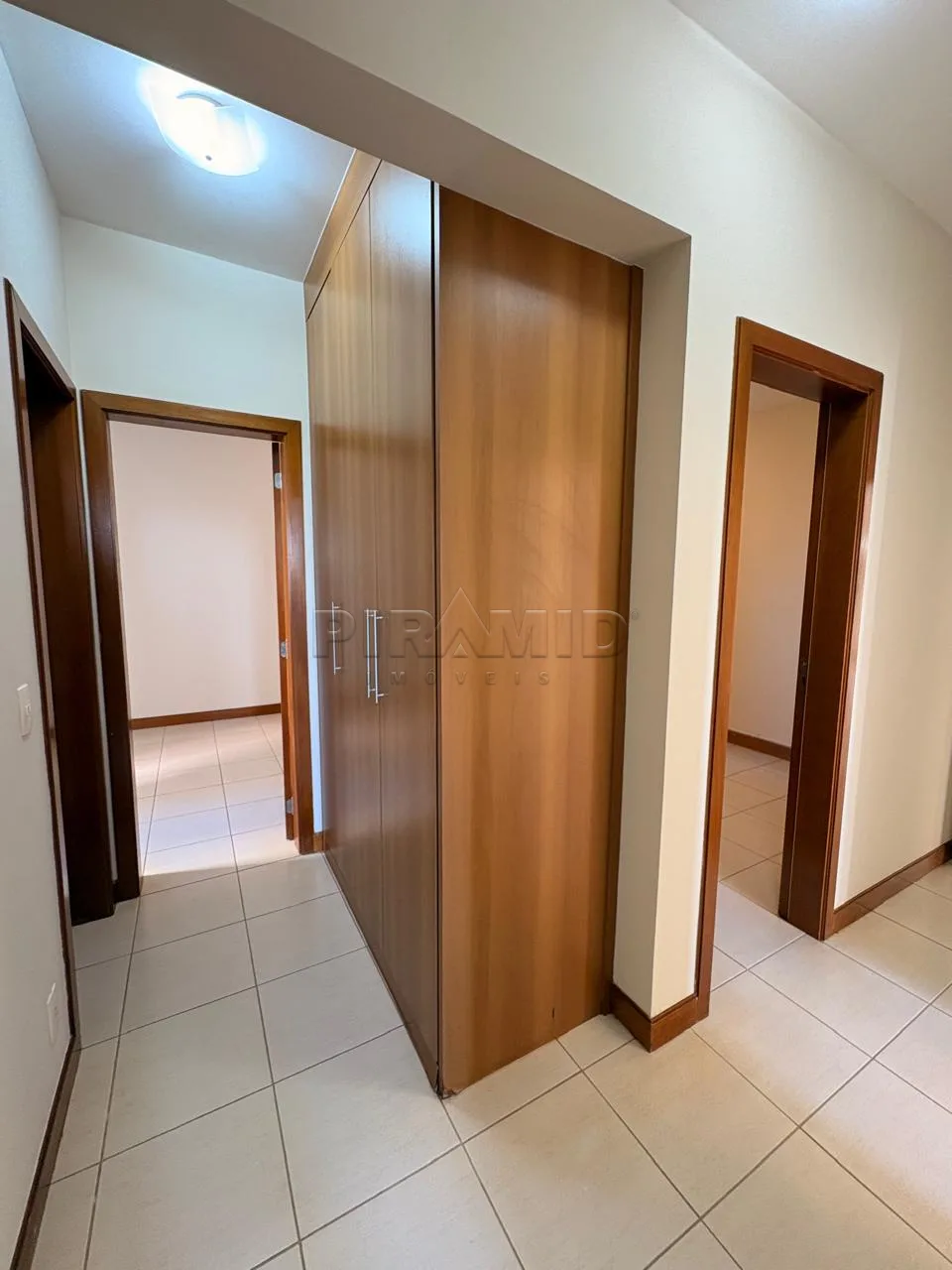 Alugar Apartamento / Padr&atilde;o em Ribeir&atilde;o Preto R$ 4.200,00 - Foto 16