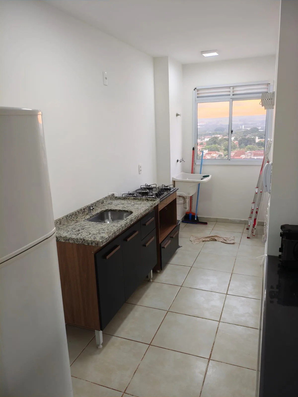 Comprar Apartamento / Padr&atilde;o em Ribeir&atilde;o Preto R$ 235.000,00 - Foto 4