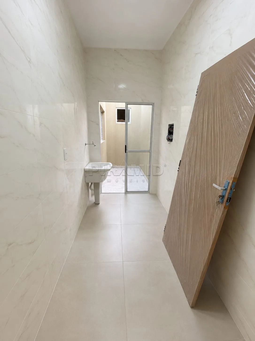 Alugar Casa / Padr&atilde;o em Ribeir&atilde;o Preto R$ 3.700,00 - Foto 19