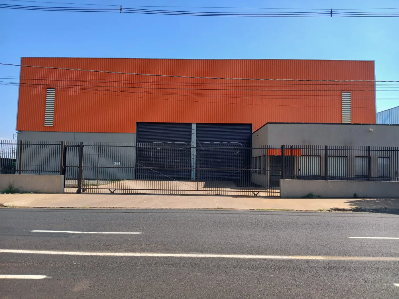 Alugar Comercial / Galp&atilde;o  Barrac&atilde;o em Ribeir&atilde;o Preto R$ 70.000,00 - Foto 2