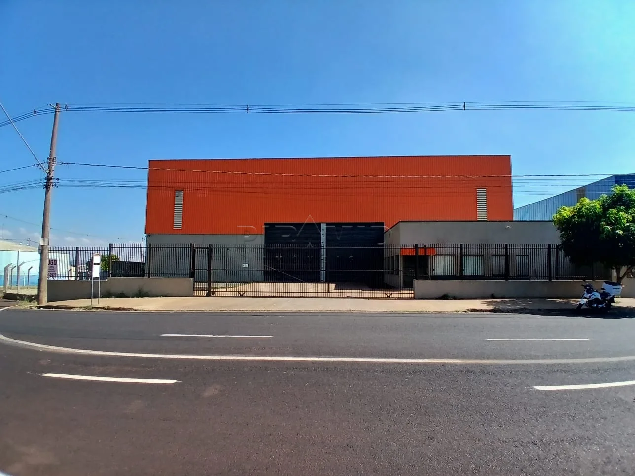 Alugar Comercial / Galp&atilde;o  Barrac&atilde;o em Ribeir&atilde;o Preto R$ 70.000,00 - Foto 6