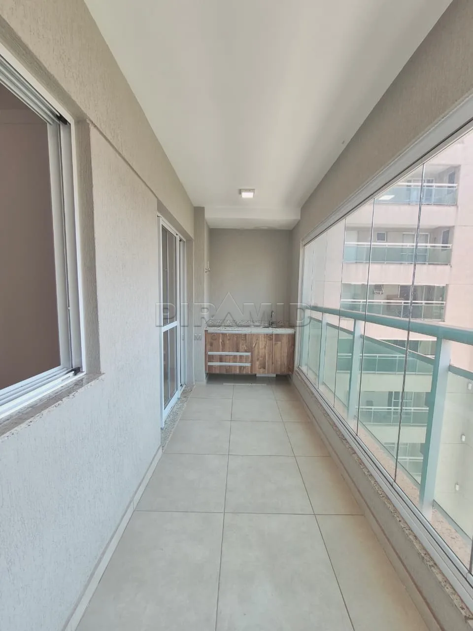 Alugar Apartamento / Padr&atilde;o em Ribeir&atilde;o Preto R$ 3.300,00 - Foto 2