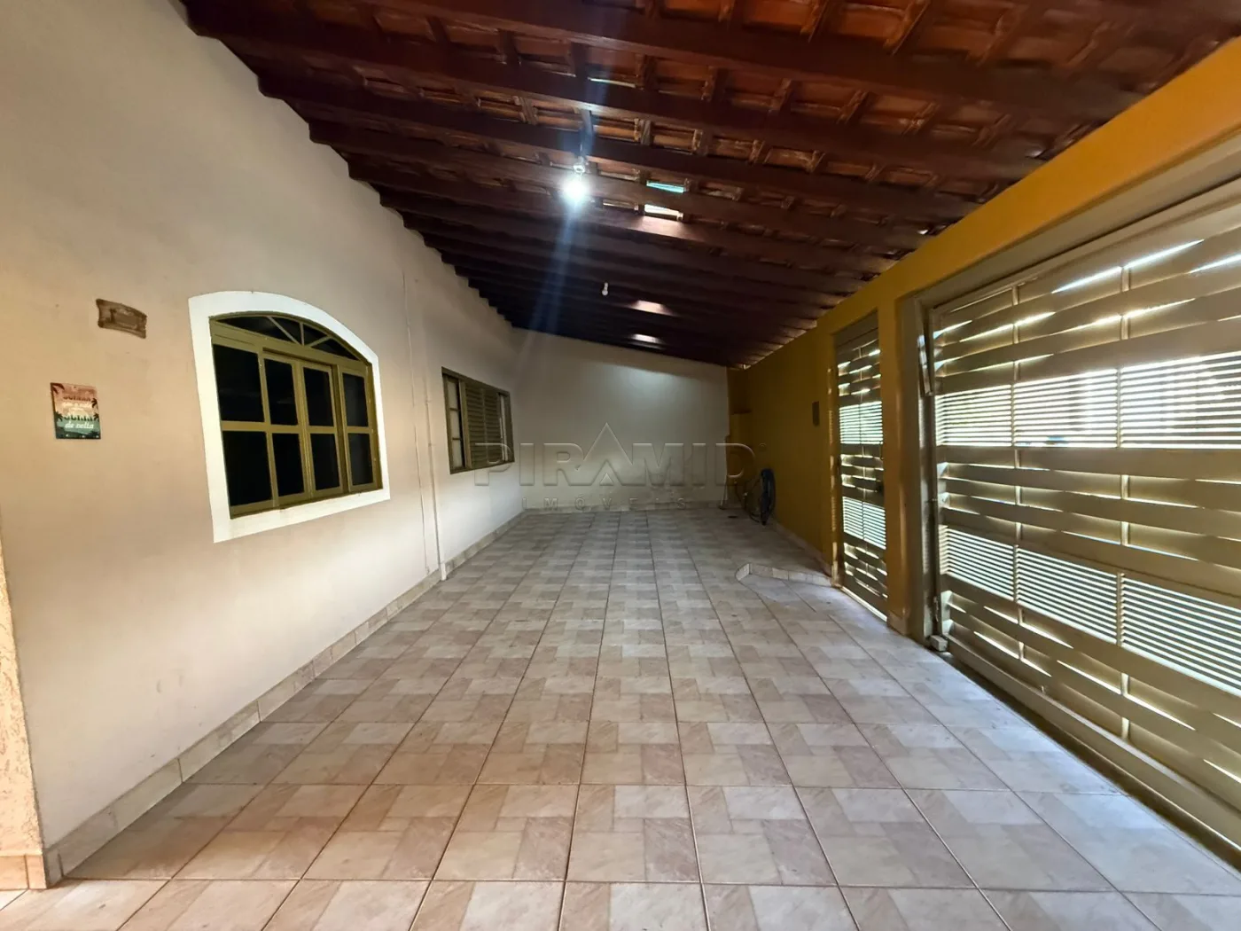 Alugar Casa / Padr&atilde;o em Ribeir&atilde;o Preto R$ 3.100,00 - Foto 1
