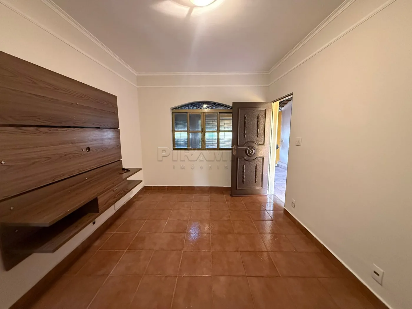 Alugar Casa / Padr&atilde;o em Ribeir&atilde;o Preto R$ 3.100,00 - Foto 3