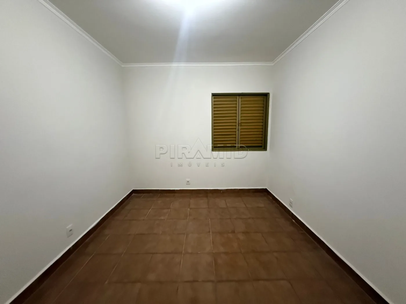 Alugar Casa / Padr&atilde;o em Ribeir&atilde;o Preto R$ 3.100,00 - Foto 15