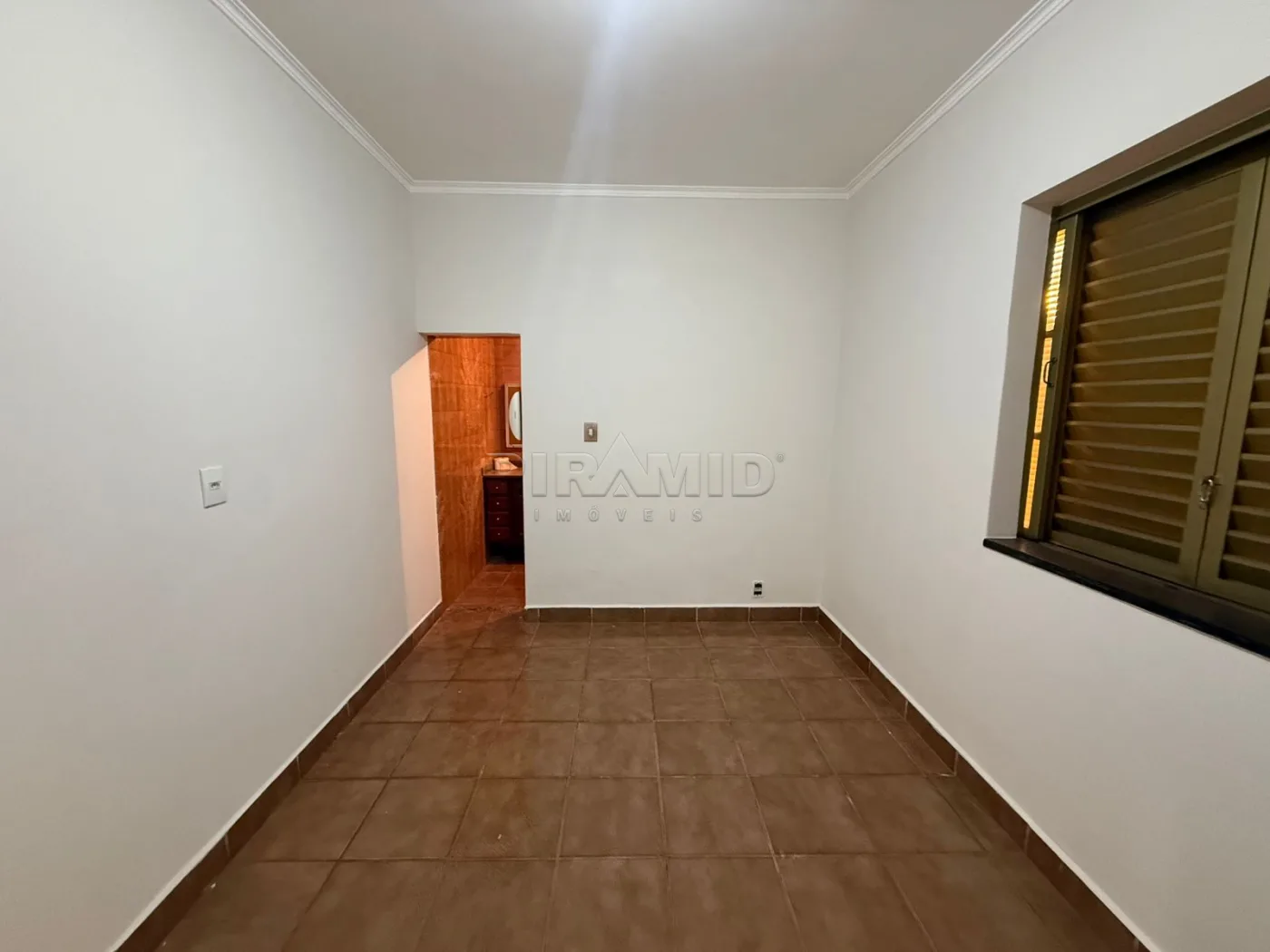 Alugar Casa / Padr&atilde;o em Ribeir&atilde;o Preto R$ 3.100,00 - Foto 17