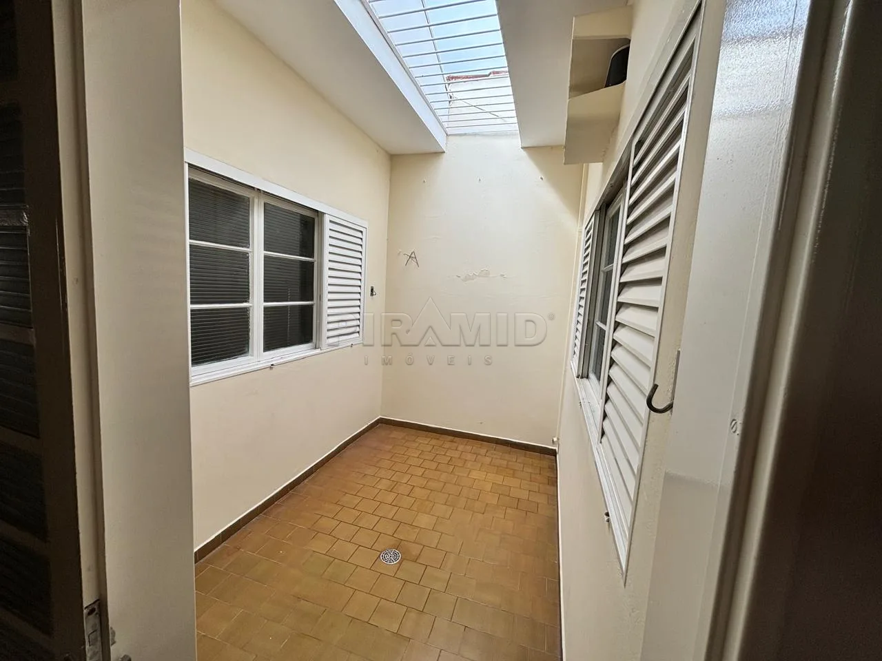 Comprar Casa / Padr&atilde;o em Ribeir&atilde;o Preto R$ 370.000,00 - Foto 17