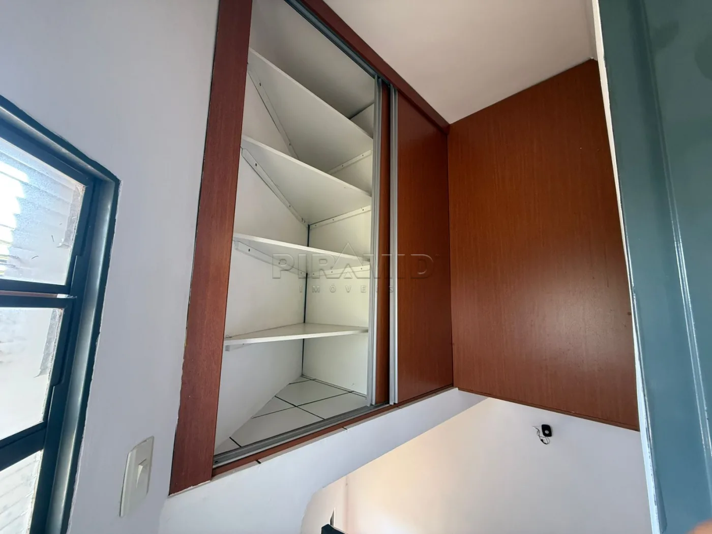 Alugar Casa / Padr&atilde;o em Ribeir&atilde;o Preto R$ 1.150,00 - Foto 2