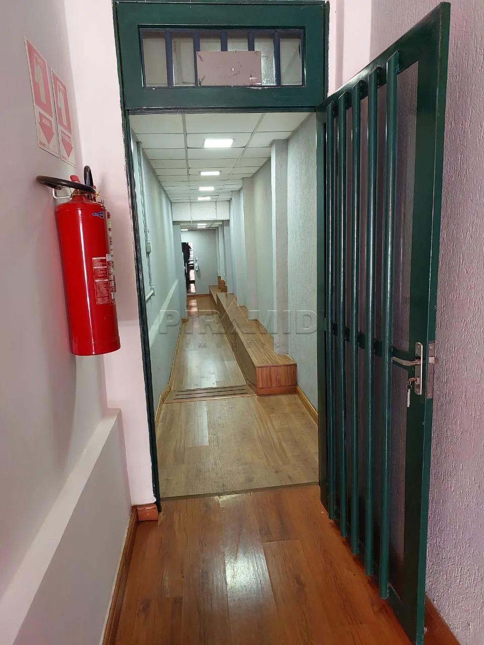 Alugar Comercial / Ponto Comercial em Ribeir&atilde;o Preto R$ 4.200,00 - Foto 1
