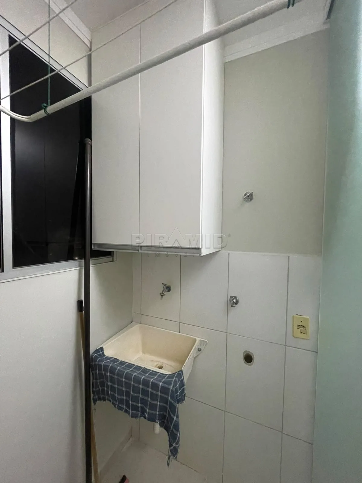 Alugar Apartamento / Padr&atilde;o em Ribeir&atilde;o Preto R$ 1.800,00 - Foto 7