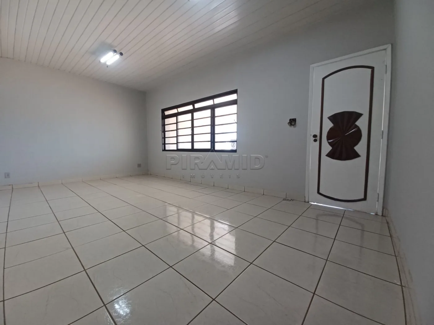 Comprar Casa / Padr&atilde;o em Ribeir&atilde;o Preto R$ 330.000,00 - Foto 4