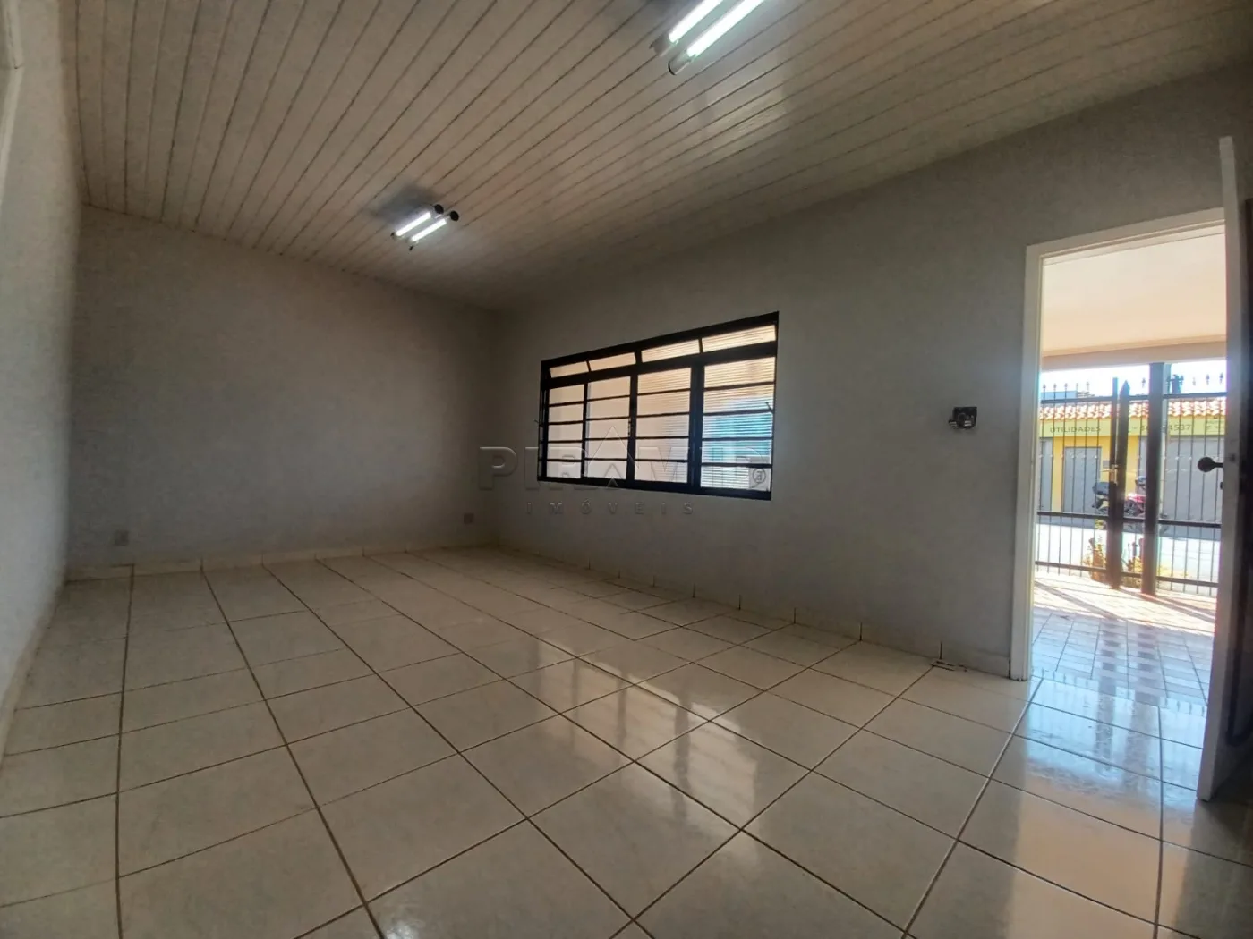 Comprar Casa / Padr&atilde;o em Ribeir&atilde;o Preto R$ 330.000,00 - Foto 5