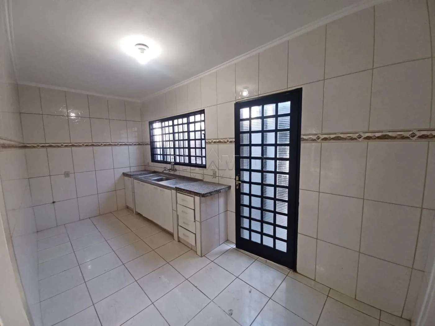 Comprar Casa / Padr&atilde;o em Ribeir&atilde;o Preto R$ 330.000,00 - Foto 8