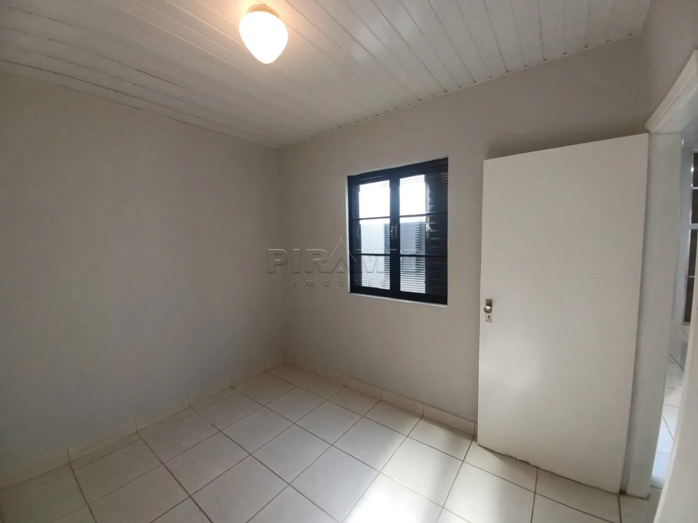 Comprar Casa / Padr&atilde;o em Ribeir&atilde;o Preto R$ 330.000,00 - Foto 13