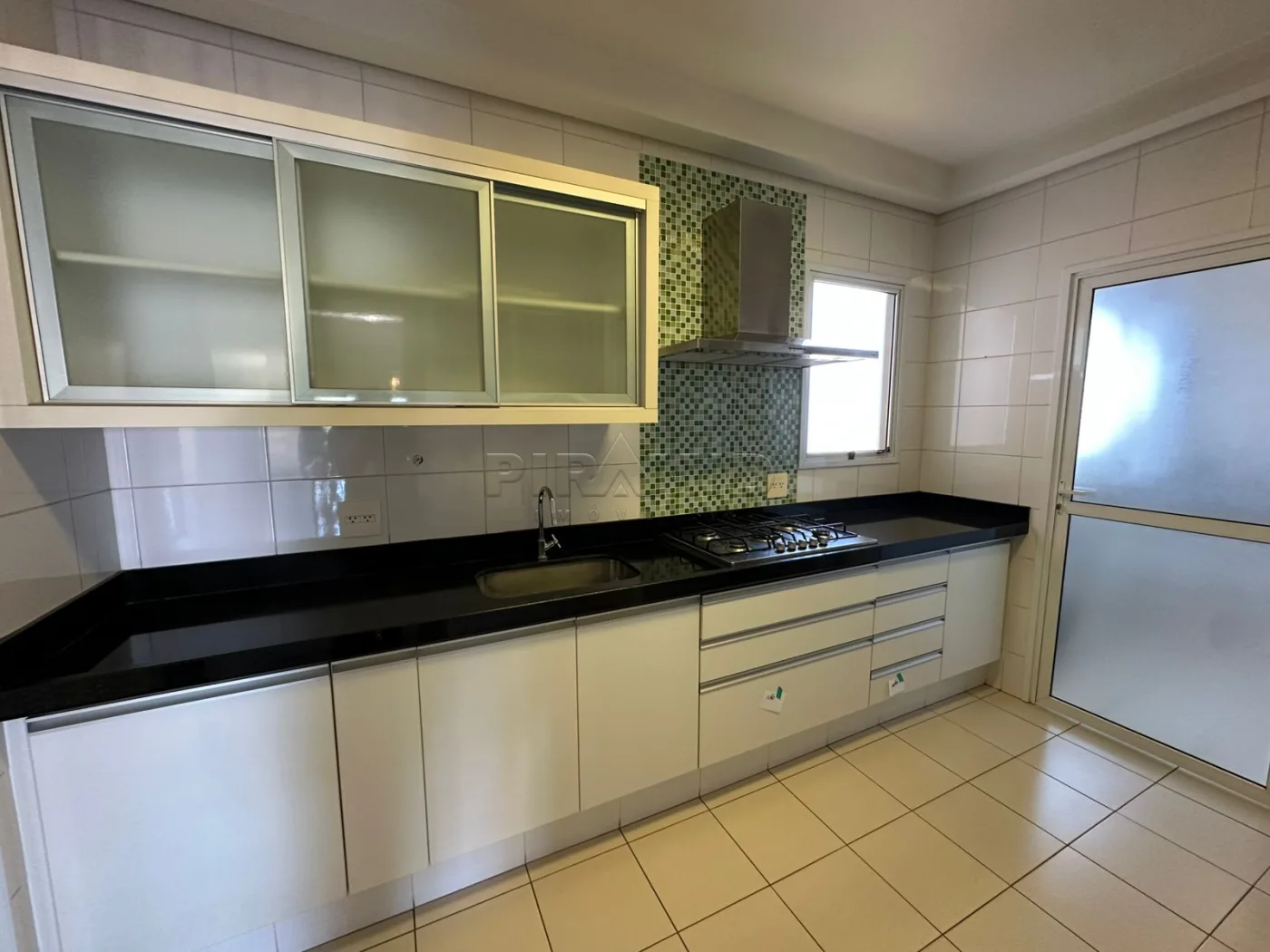 Alugar Apartamento / Padr&atilde;o em Ribeir&atilde;o Preto R$ 3.300,00 - Foto 17