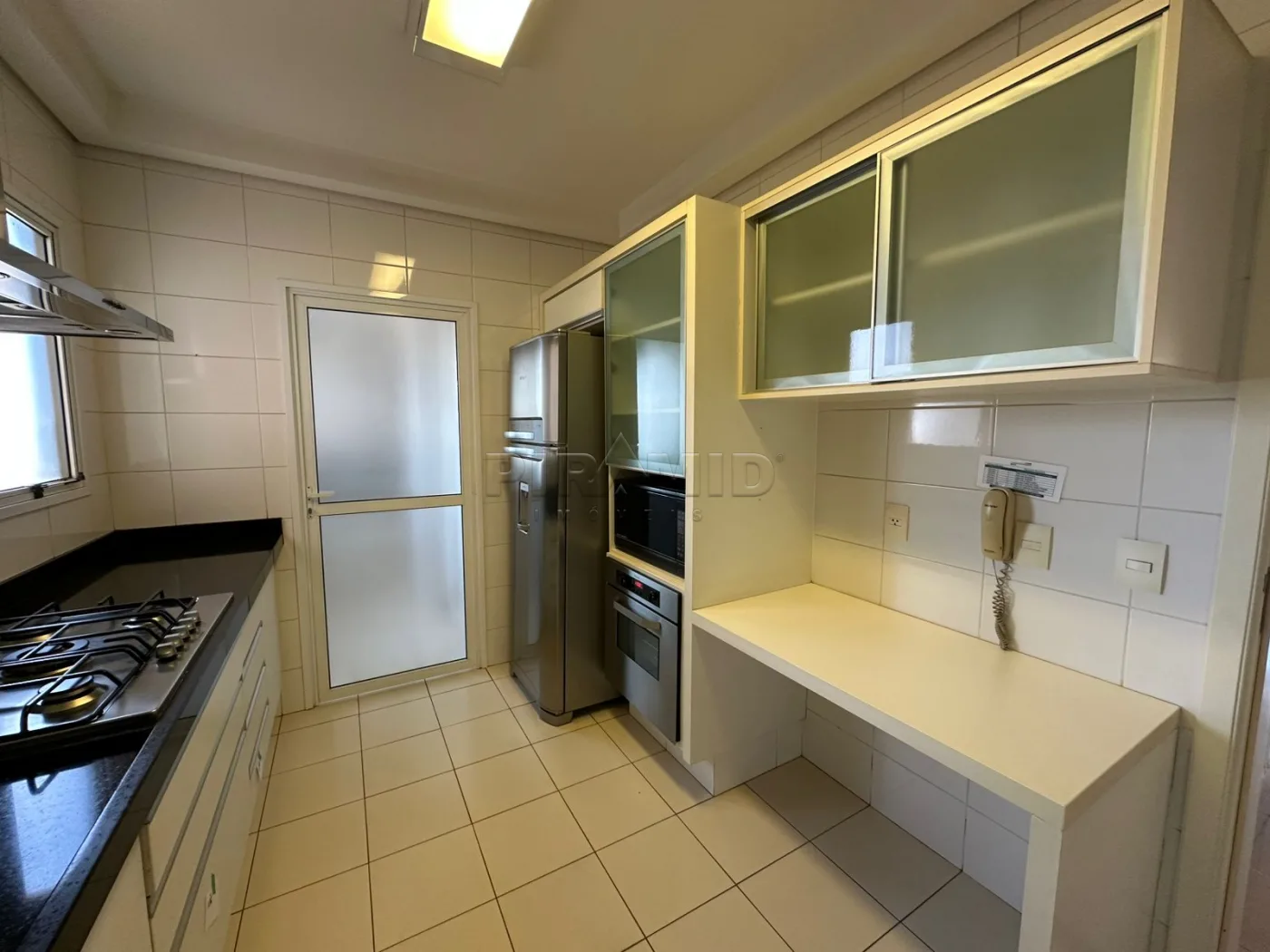 Alugar Apartamento / Padr&atilde;o em Ribeir&atilde;o Preto R$ 3.300,00 - Foto 18