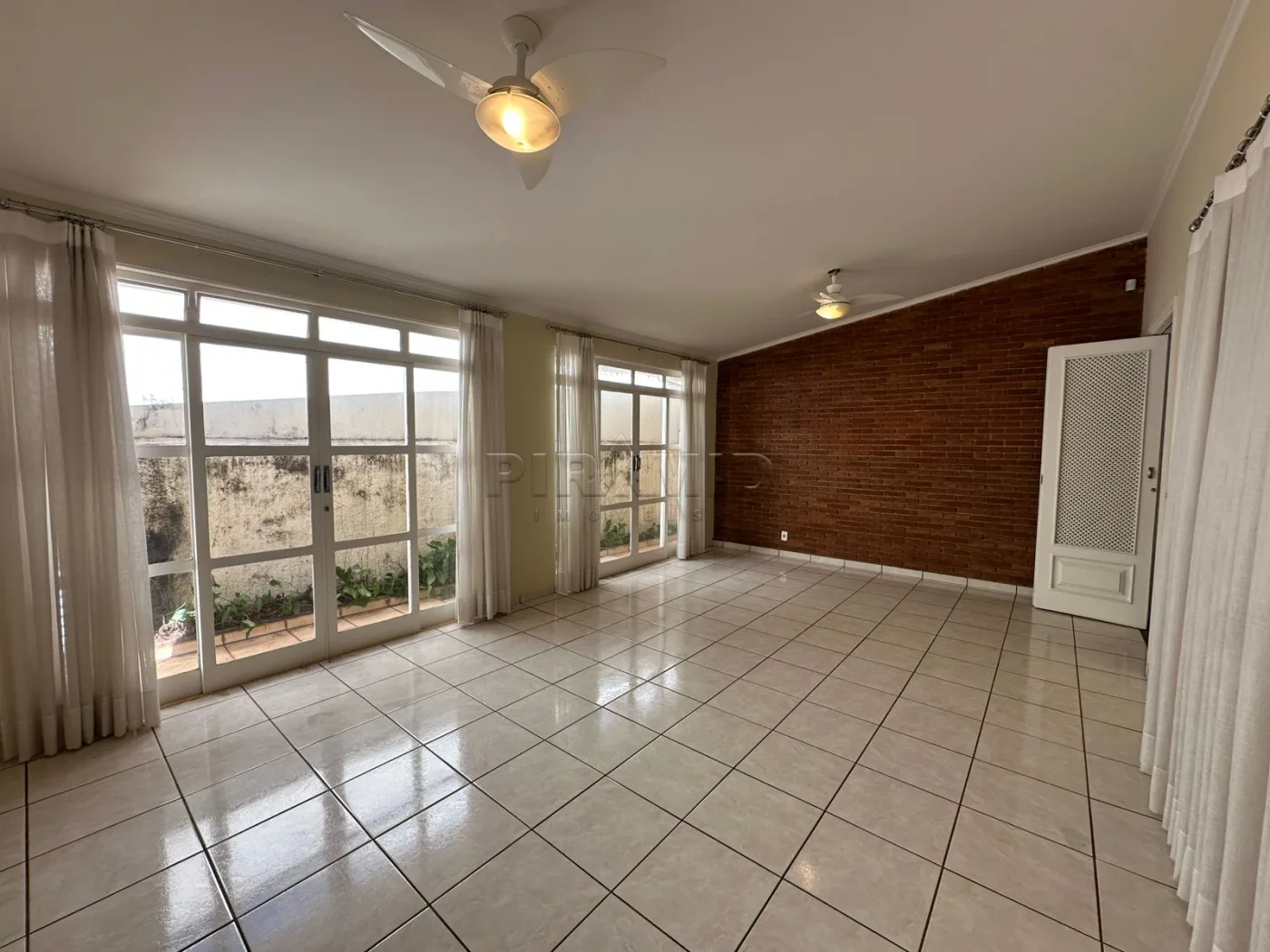 Alugar Casa / Padr&atilde;o em Ribeir&atilde;o Preto R$ 3.300,00 - Foto 6