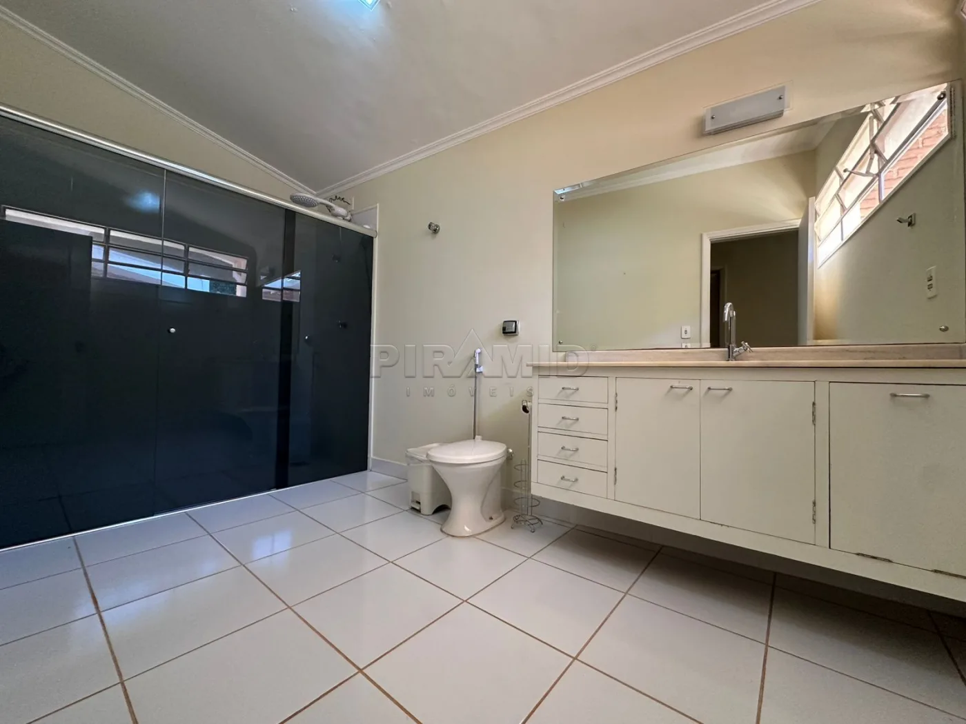 Alugar Casa / Padr&atilde;o em Ribeir&atilde;o Preto R$ 3.300,00 - Foto 17