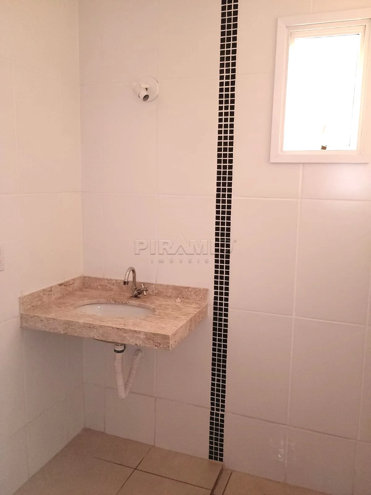 Alugar Apartamento / Padr&atilde;o em Ribeir&atilde;o Preto R$ 1.600,00 - Foto 4