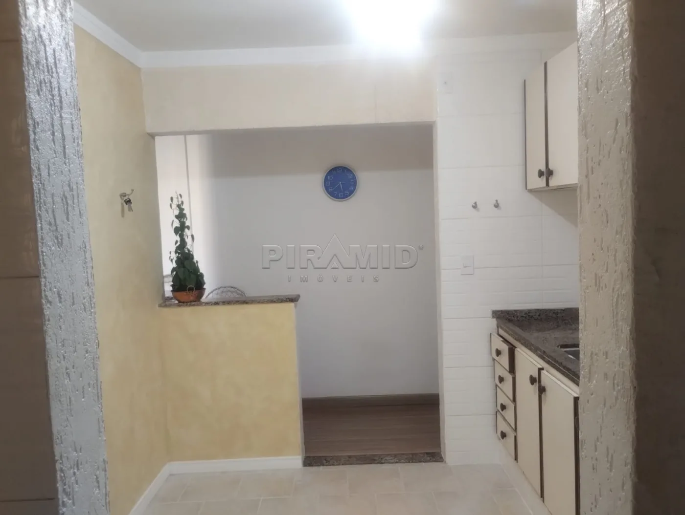 Comprar Apartamento / Padr&atilde;o em Ribeir&atilde;o Preto R$ 200.000,00 - Foto 2