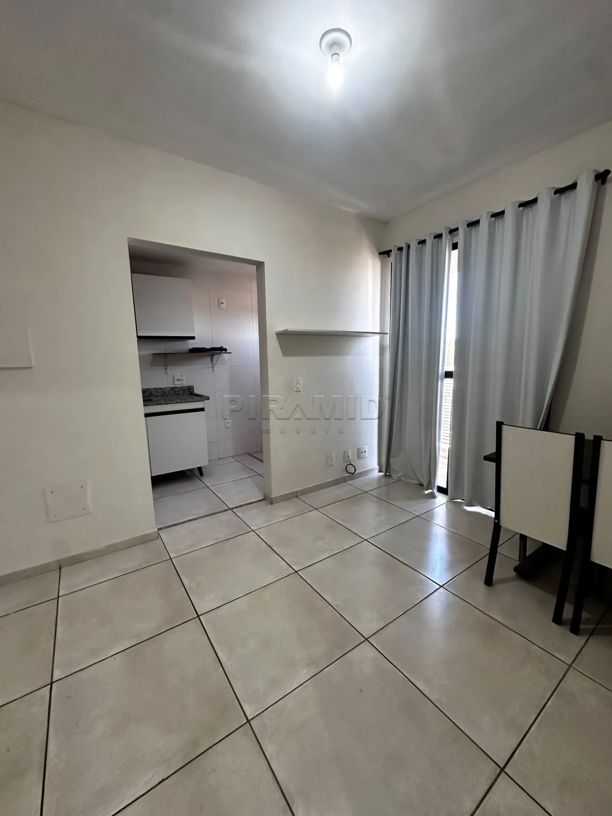 Alugar Apartamento / Padr&atilde;o em Bonfim Paulista R$ 1.500,00 - Foto 1