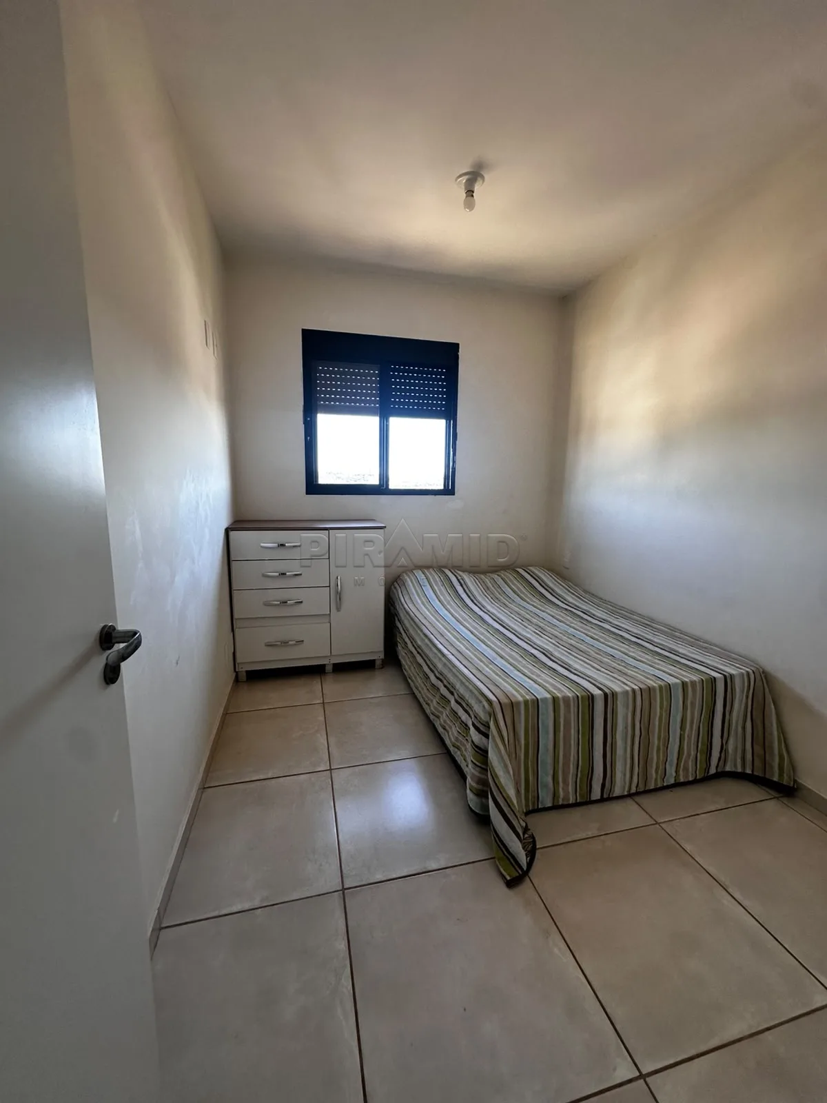 Alugar Apartamento / Padr&atilde;o em Bonfim Paulista R$ 1.500,00 - Foto 5