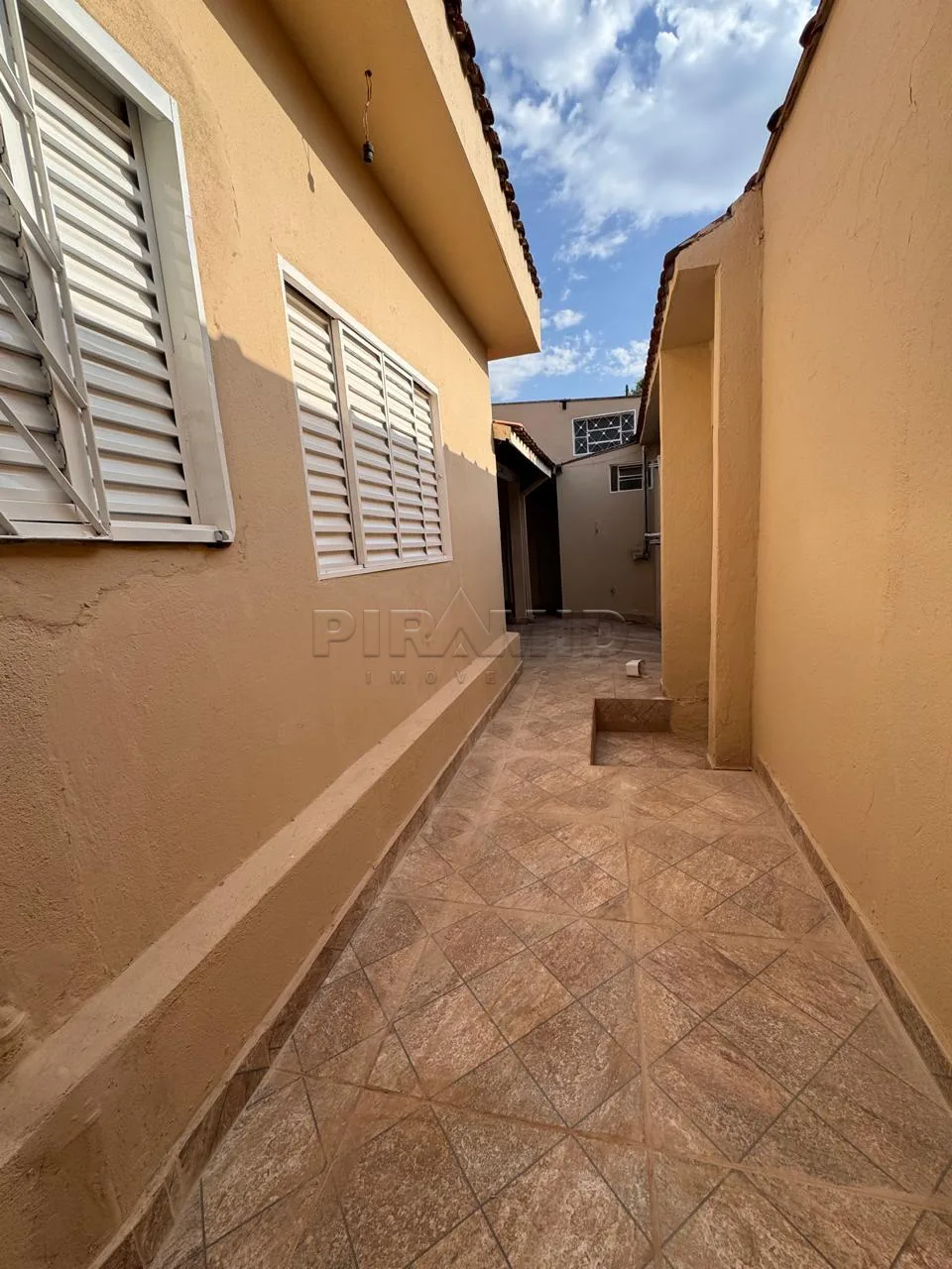 Comprar Casa / Padr&atilde;o em Ribeir&atilde;o Preto R$ 280.000,00 - Foto 5