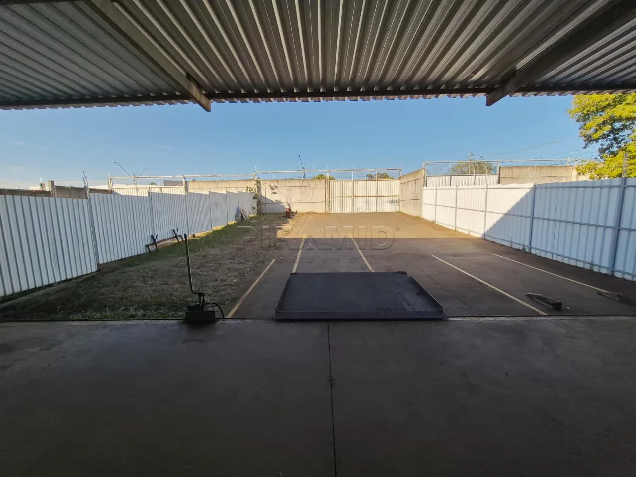 Alugar Comercial / Galp&atilde;o  Barrac&atilde;o em Ribeir&atilde;o Preto R$ 28.000,00 - Foto 4