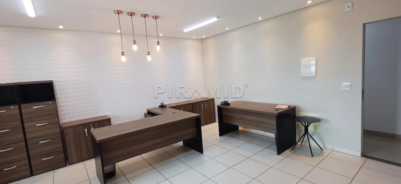 Alugar Comercial / Sala em Ribeir&atilde;o Preto R$ 2.050,00 - Foto 4