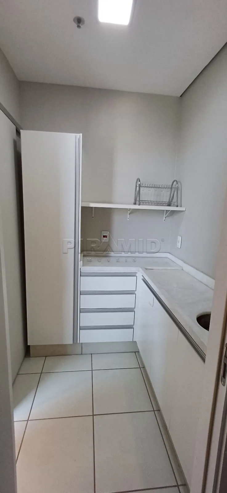 Alugar Comercial / Sala em Ribeir&atilde;o Preto R$ 2.050,00 - Foto 5
