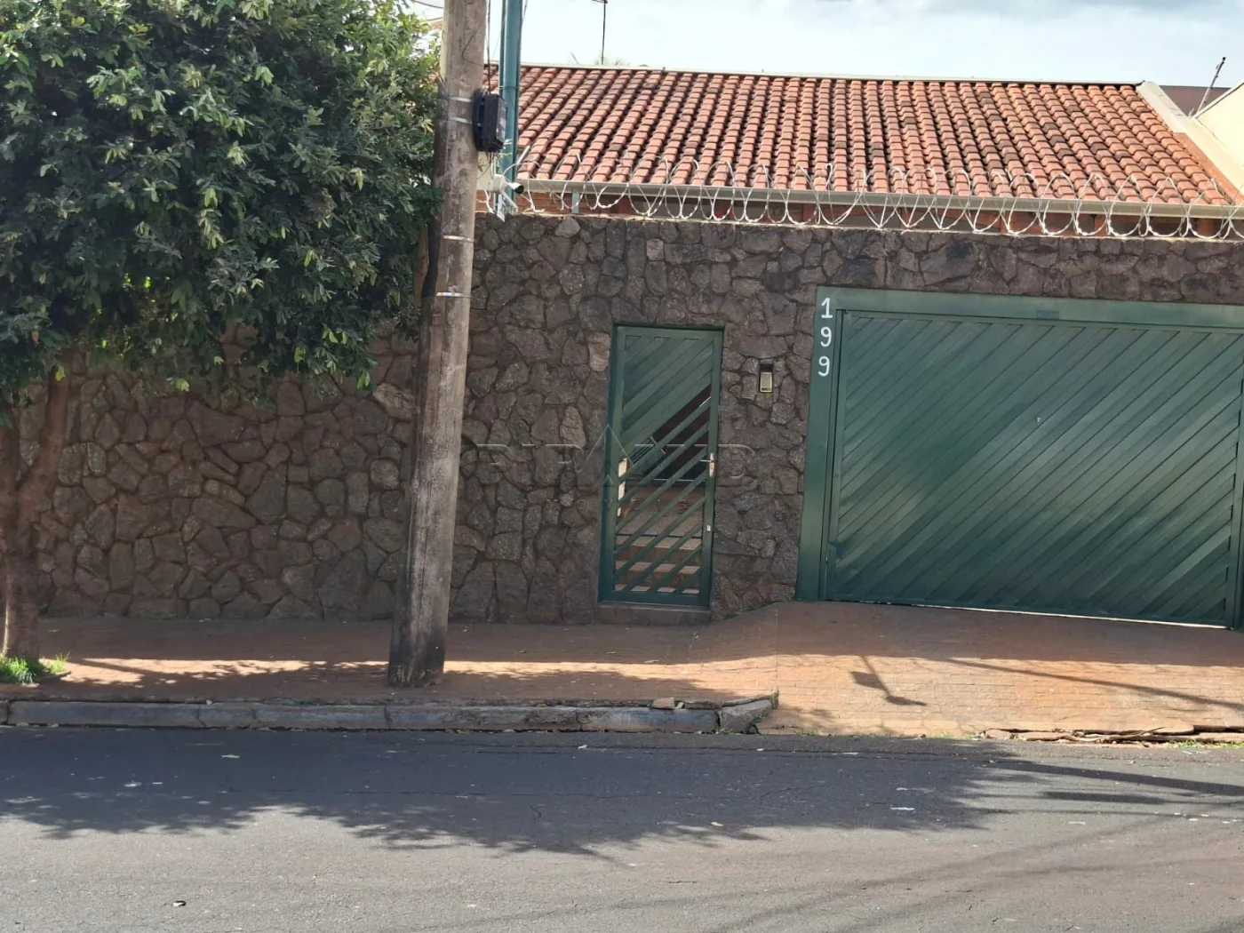 Comprar Casa / Padr&atilde;o em Ribeir&atilde;o Preto R$ 730.000,00 - Foto 1