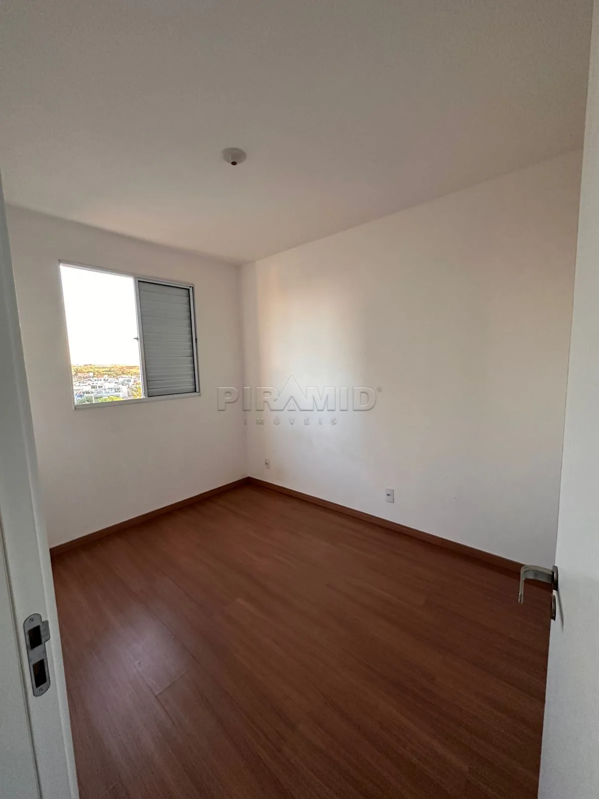 Comprar Apartamento / Padr&atilde;o em Ribeir&atilde;o Preto R$ 330.000,00 - Foto 4
