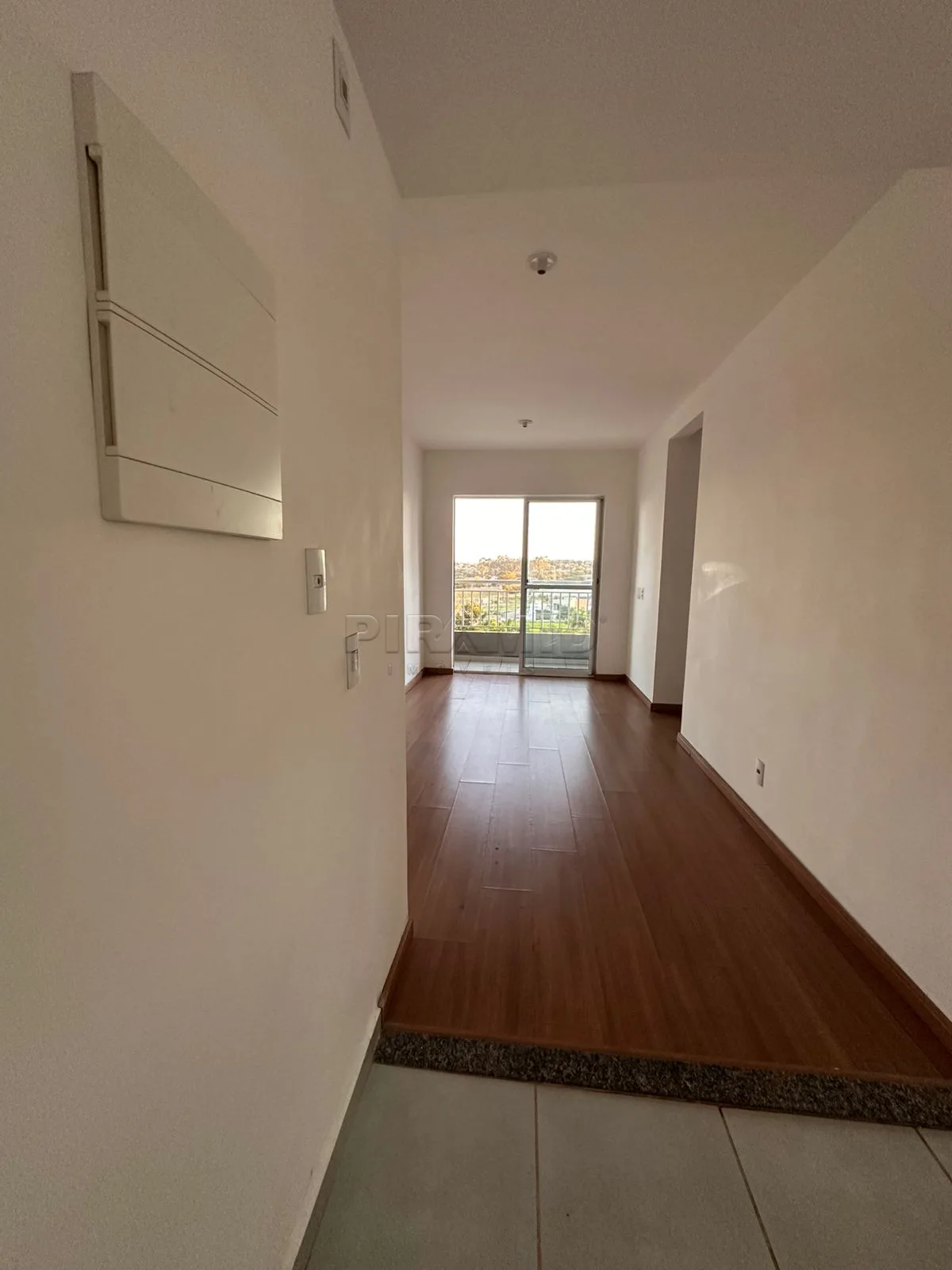 Comprar Apartamento / Padr&atilde;o em Ribeir&atilde;o Preto R$ 330.000,00 - Foto 2