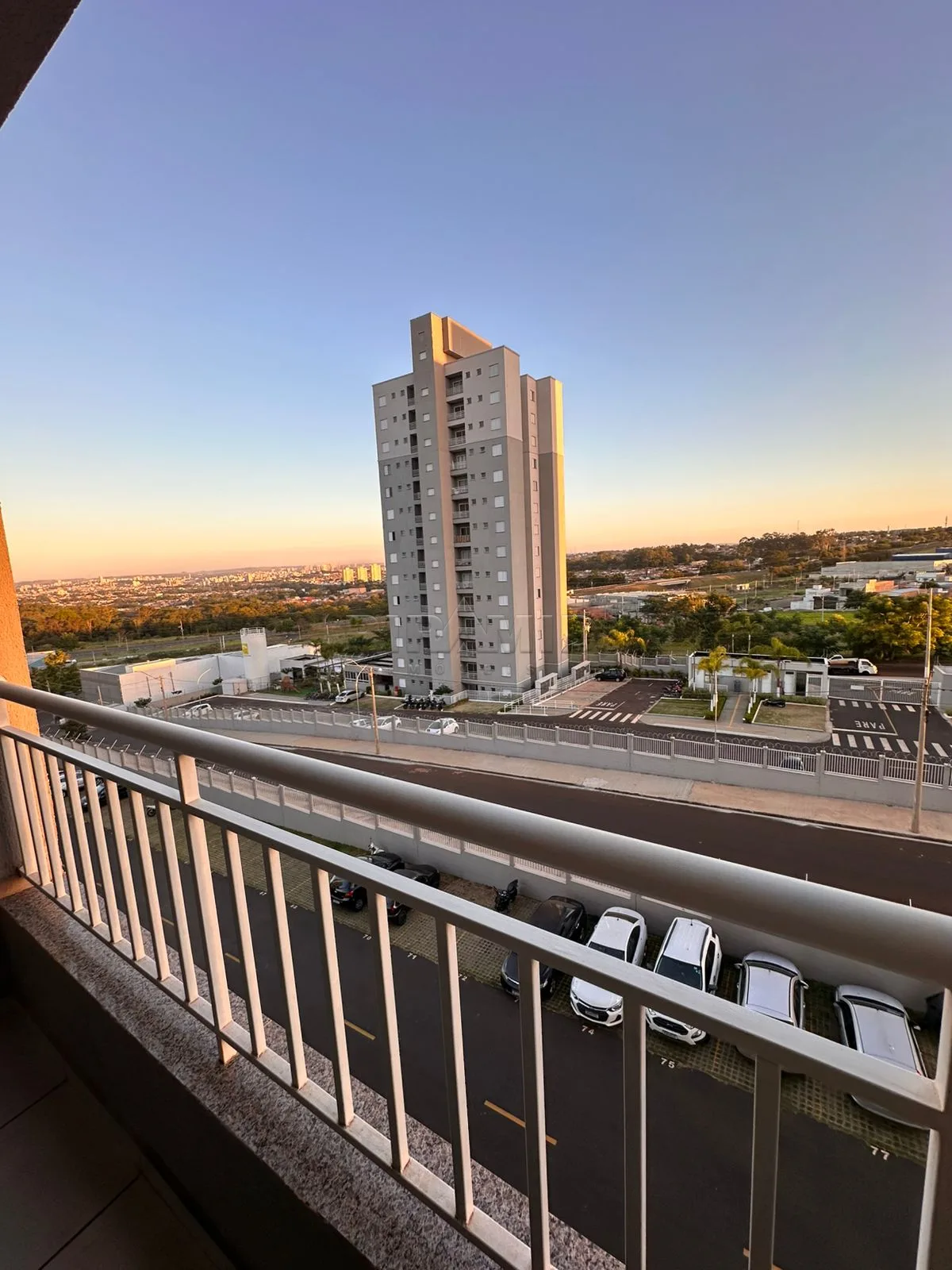 Comprar Apartamento / Padr&atilde;o em Ribeir&atilde;o Preto R$ 330.000,00 - Foto 16