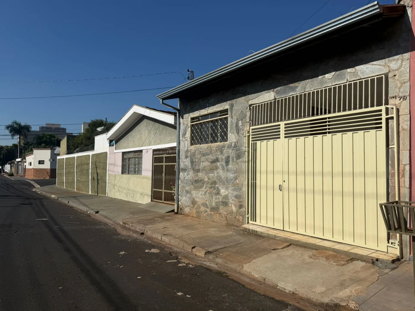 Comprar Casa / Padr&atilde;o em Ribeir&atilde;o Preto R$ 230.000,00 - Foto 1