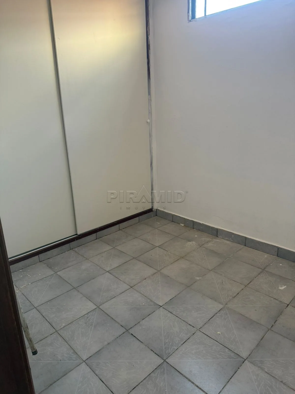 Comprar Casa / Padr&atilde;o em Ribeir&atilde;o Preto R$ 230.000,00 - Foto 6