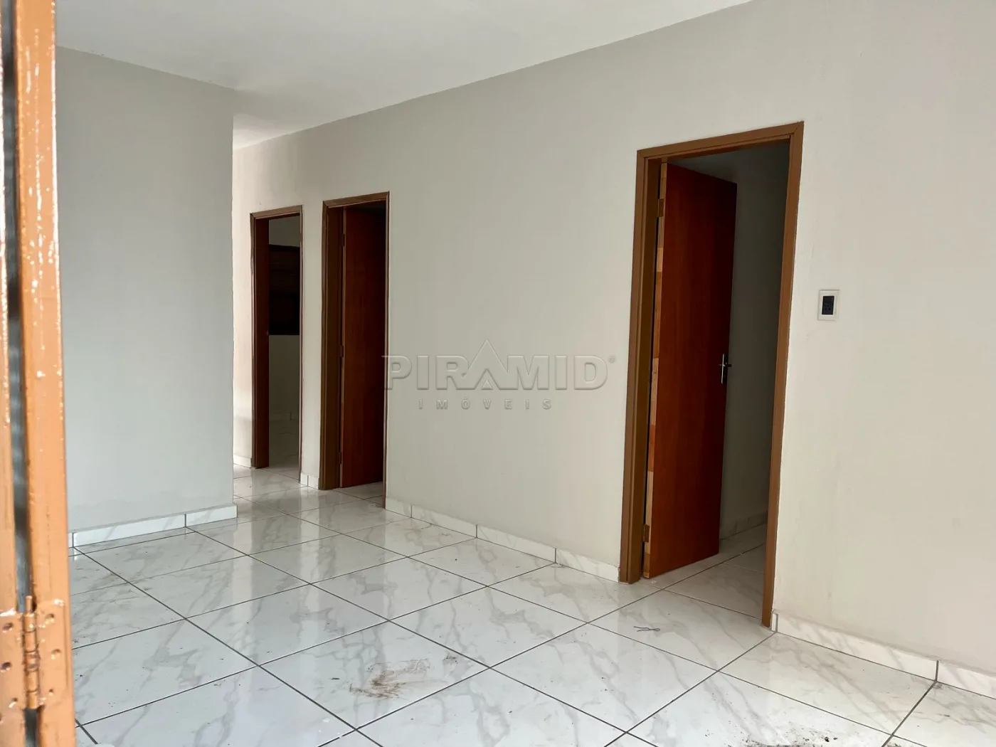 Comprar Casa / Padr&atilde;o em Ribeir&atilde;o Preto R$ 350.000,00 - Foto 1