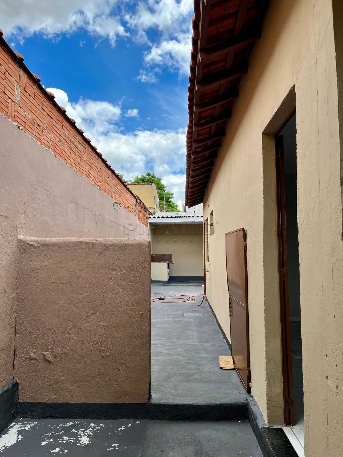 Comprar Casa / Padr&atilde;o em Ribeir&atilde;o Preto R$ 350.000,00 - Foto 6