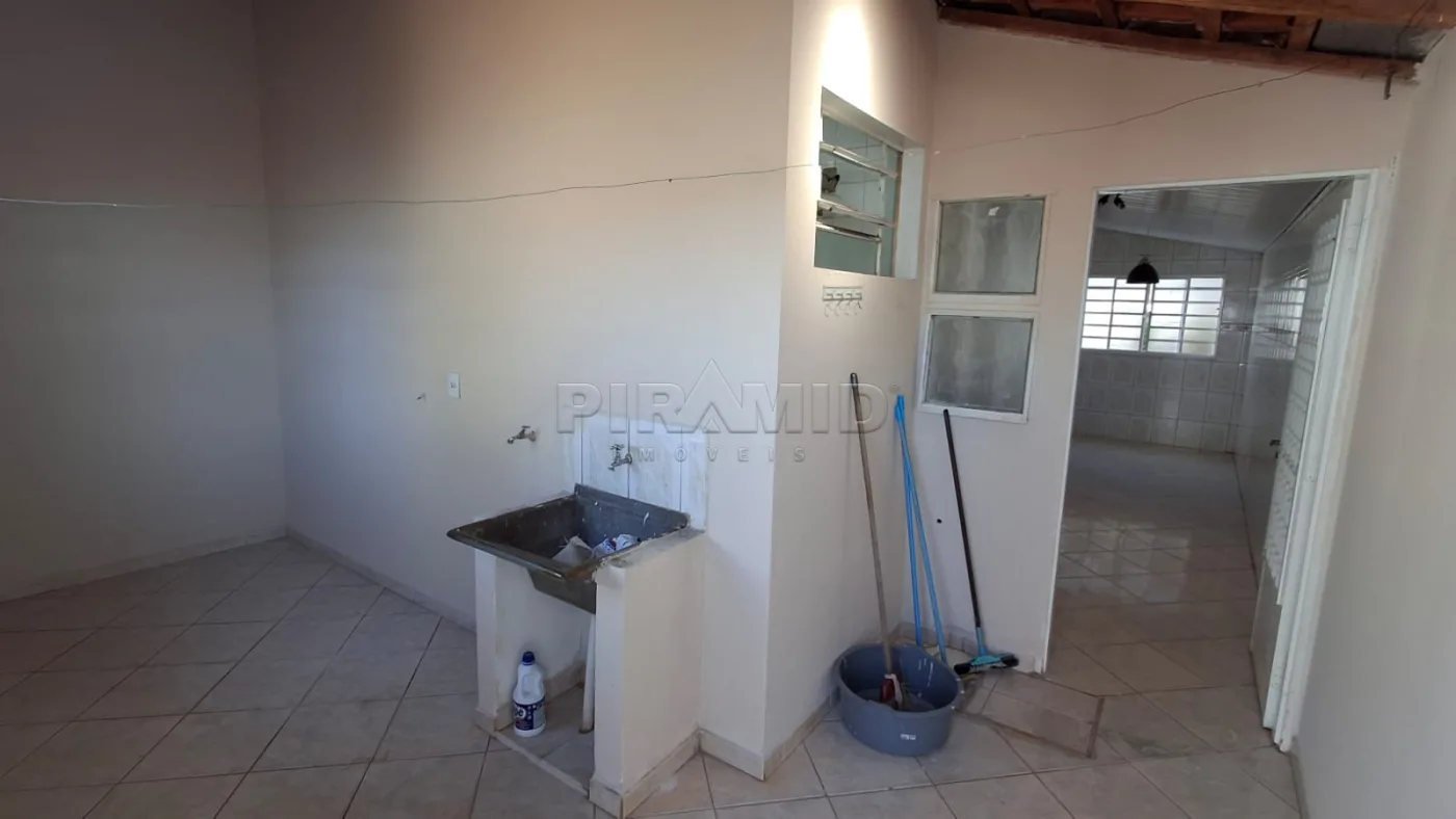 Alugar Casa / Padr&atilde;o em Ribeir&atilde;o Preto R$ 1.800,00 - Foto 13