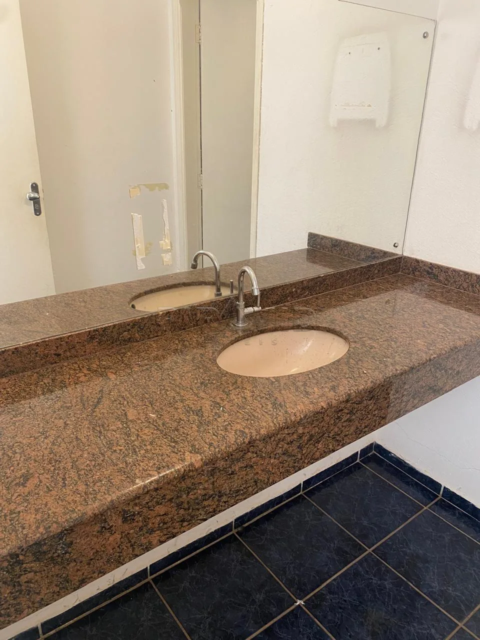 Alugar Comercial / Ponto Comercial em Ribeir&atilde;o Preto R$ 15.000,00 - Foto 6