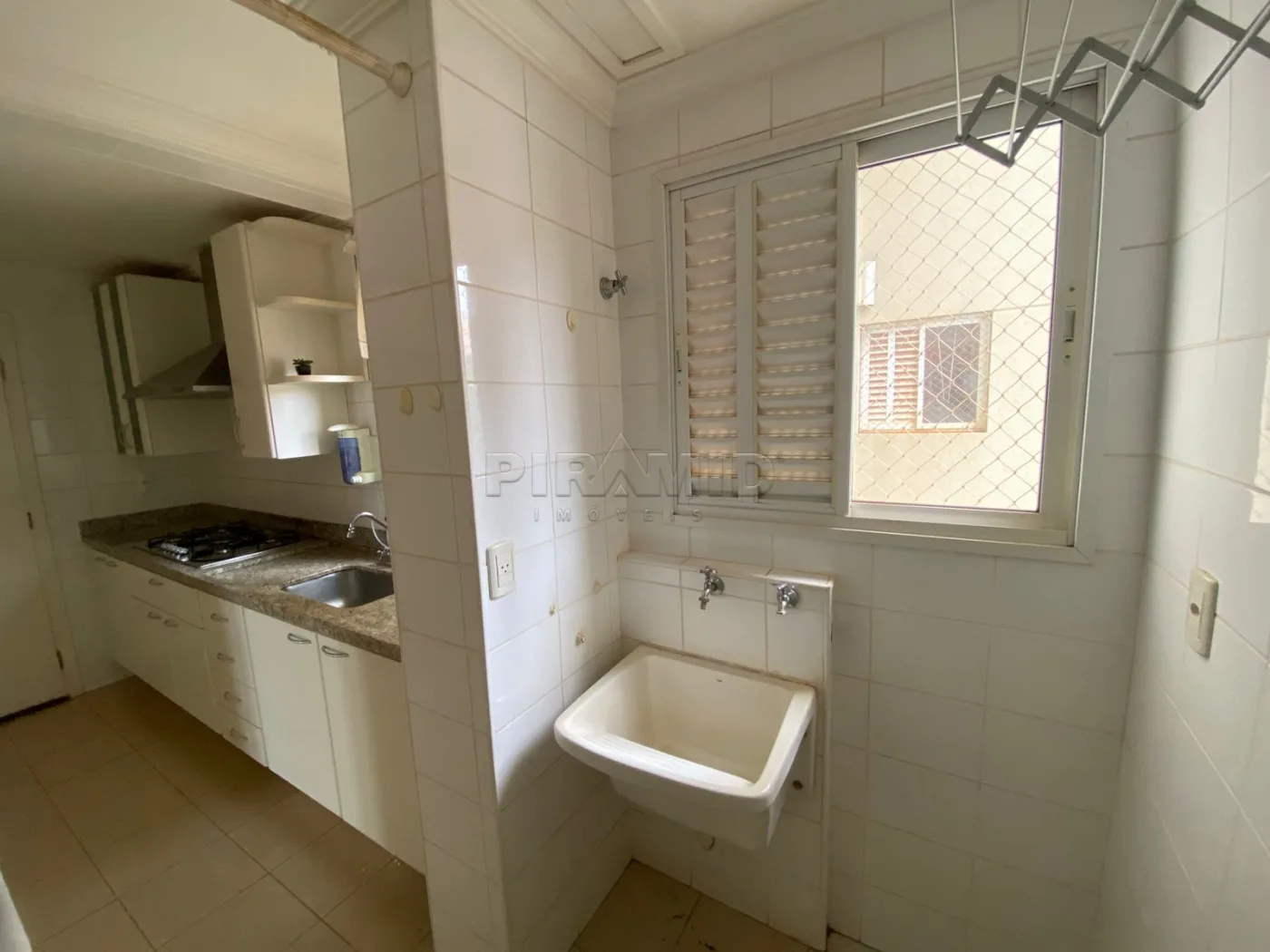 Alugar Apartamento / Padr&atilde;o em Ribeir&atilde;o Preto R$ 1.800,00 - Foto 20
